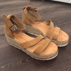 Dolce vita espadrille wedge 7.5
